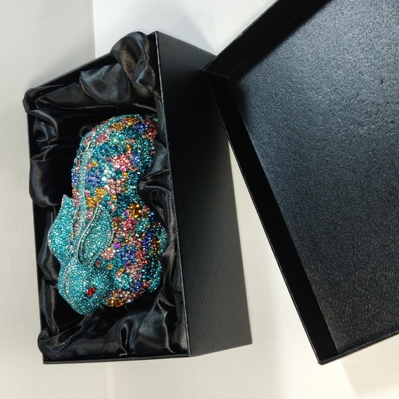 New In Box Blue Colorful Crystals Floral Rabbit Evening Clutch Purse - Picture 17 of 17